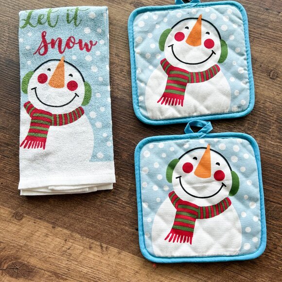 Snowman Kitchen Towel and 2 Hot Pad Holders, Snowman Decor Kitchen Towel Hot Pad - Picture 7 of 7